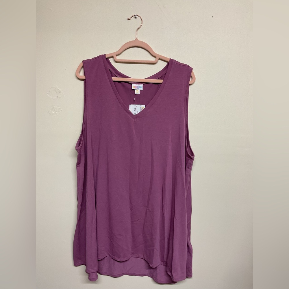 LuLaRoe Sleeveless V-Neck Tank in Dusty Plum
